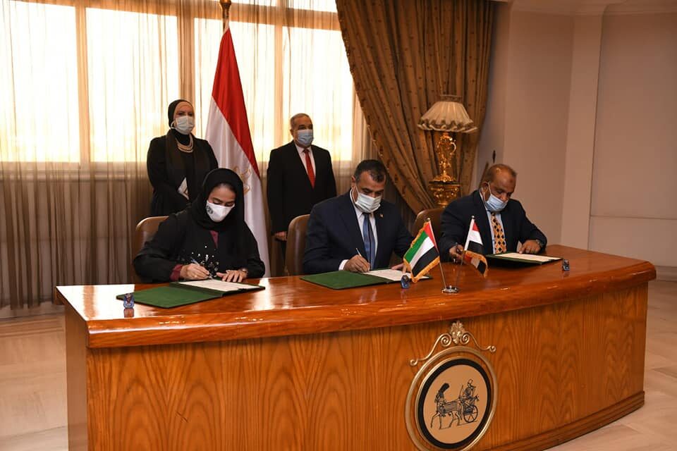 توقيع عقد تعاون مصري إماراتي لتصنيع سيارة بيك أب EM 