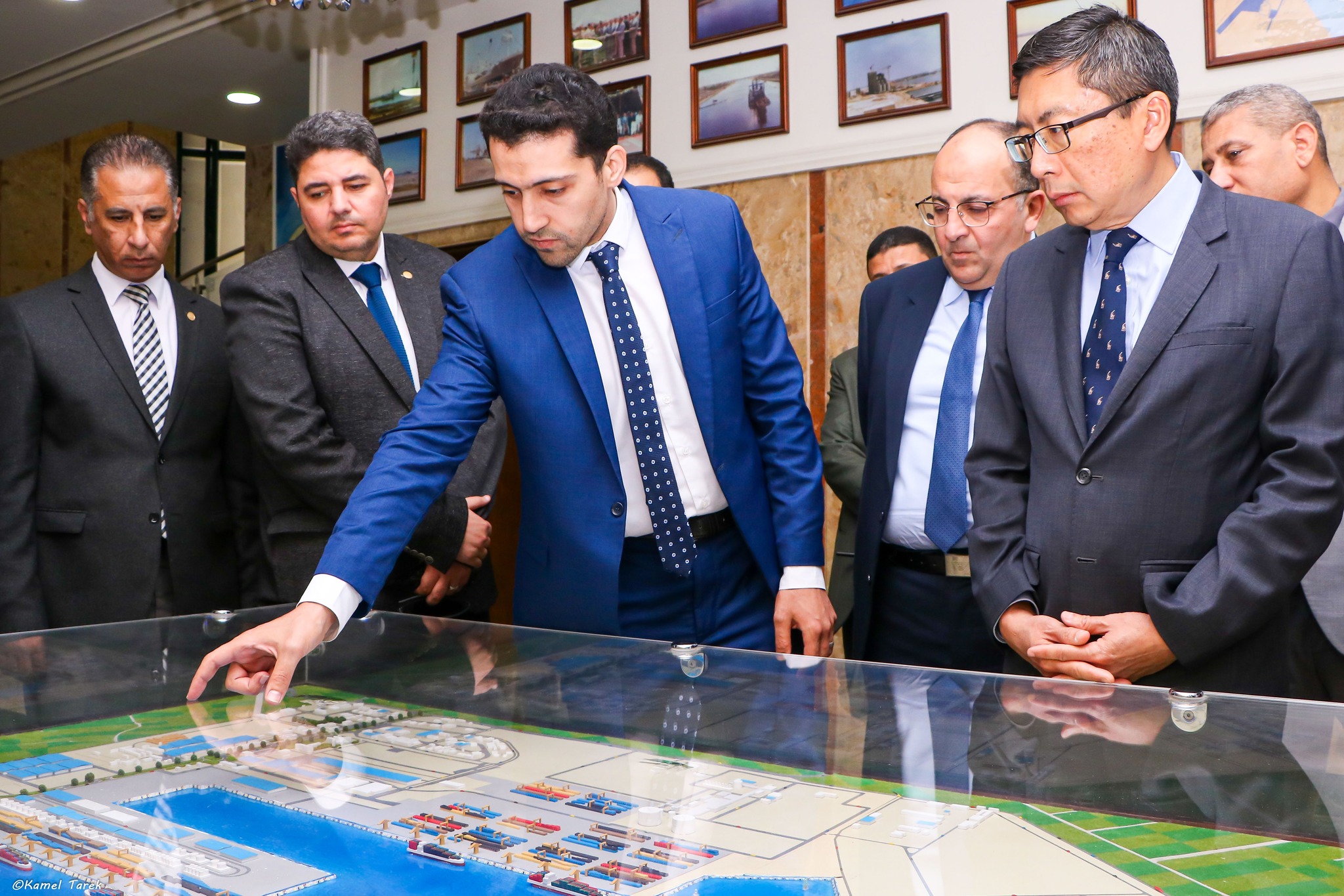تطوير التعاون في مجال النقل البحري بين مصر وسنغافورة بميناء دمياط