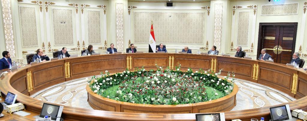 تطوير علاقات التعاون الاقتصادي والتجاري بين مصر وقطر