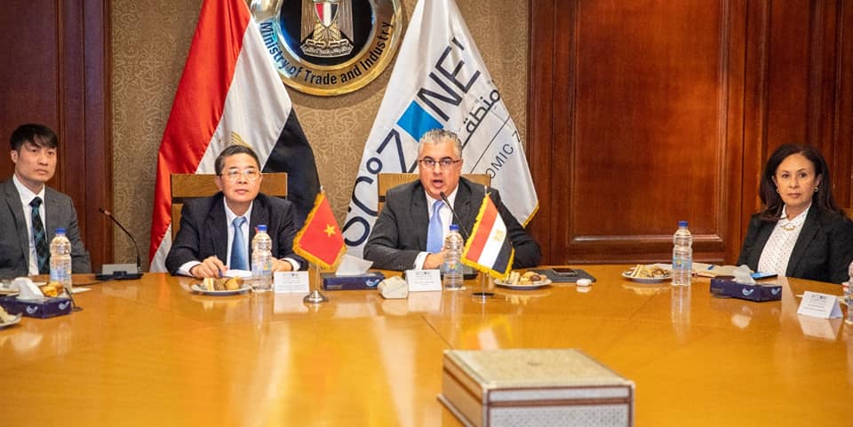 تعاون مشترك بين مصر وفيتنام لصناعة السيارات