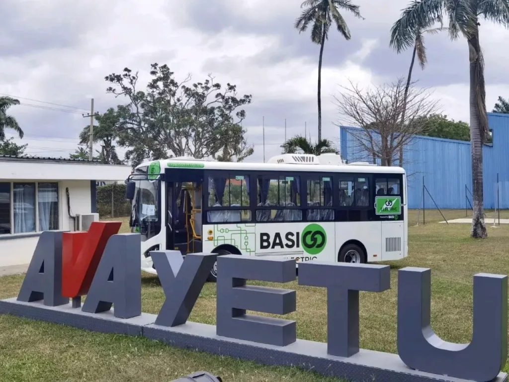 الحافلات الكهربائية تغزو شوارع كينيا