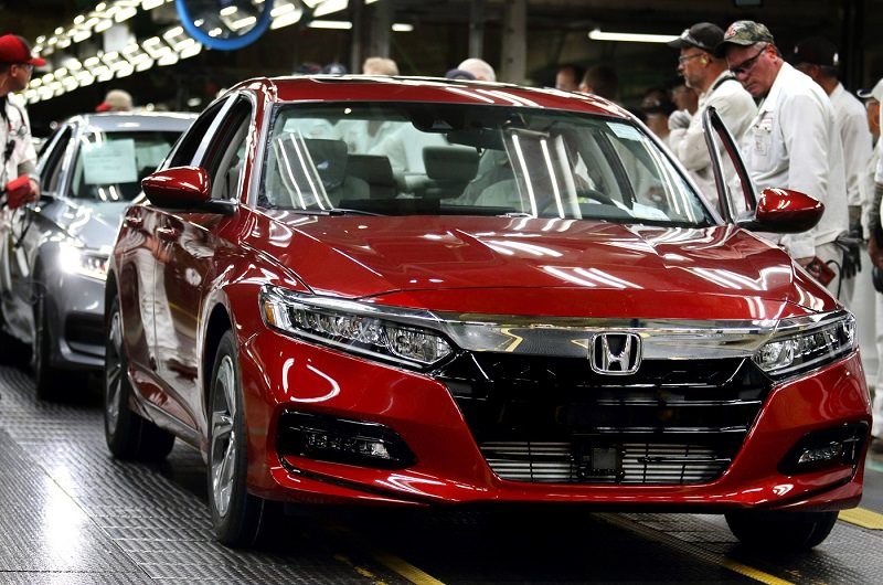 شركة Honda تستدعي مليون سيارة