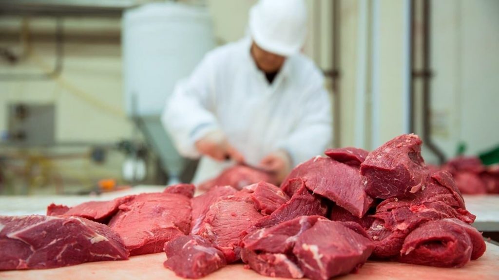 صناعة اللحوم الحمراء