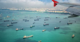 أزمة سفن الحاويات والناقلات