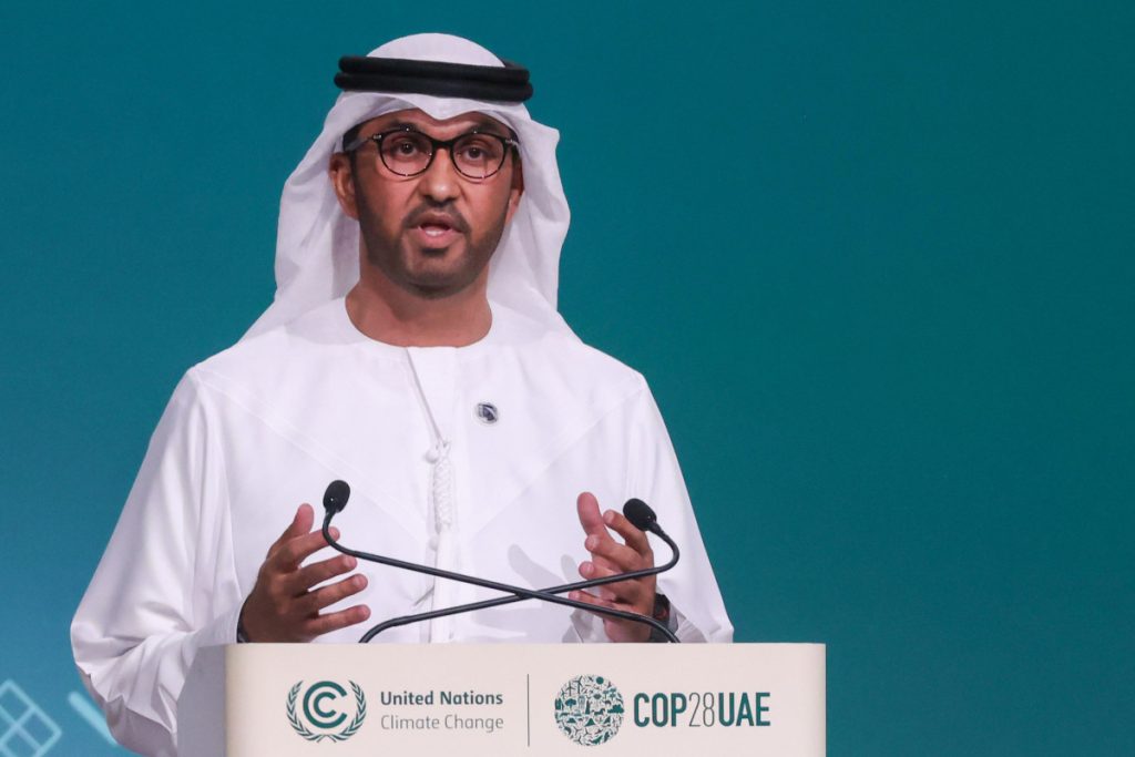 السعودية والإمارات تتعهدان بخفض انبعاثات النفط والغاز 