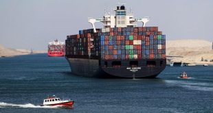  هروب السفن من قناة السويس أزمة جديدة تهدد الإمداد العالمية