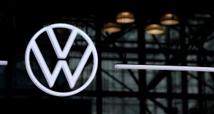 صدمة في ألمانيا: Volkswagen تدرس إغلاق مصانعها